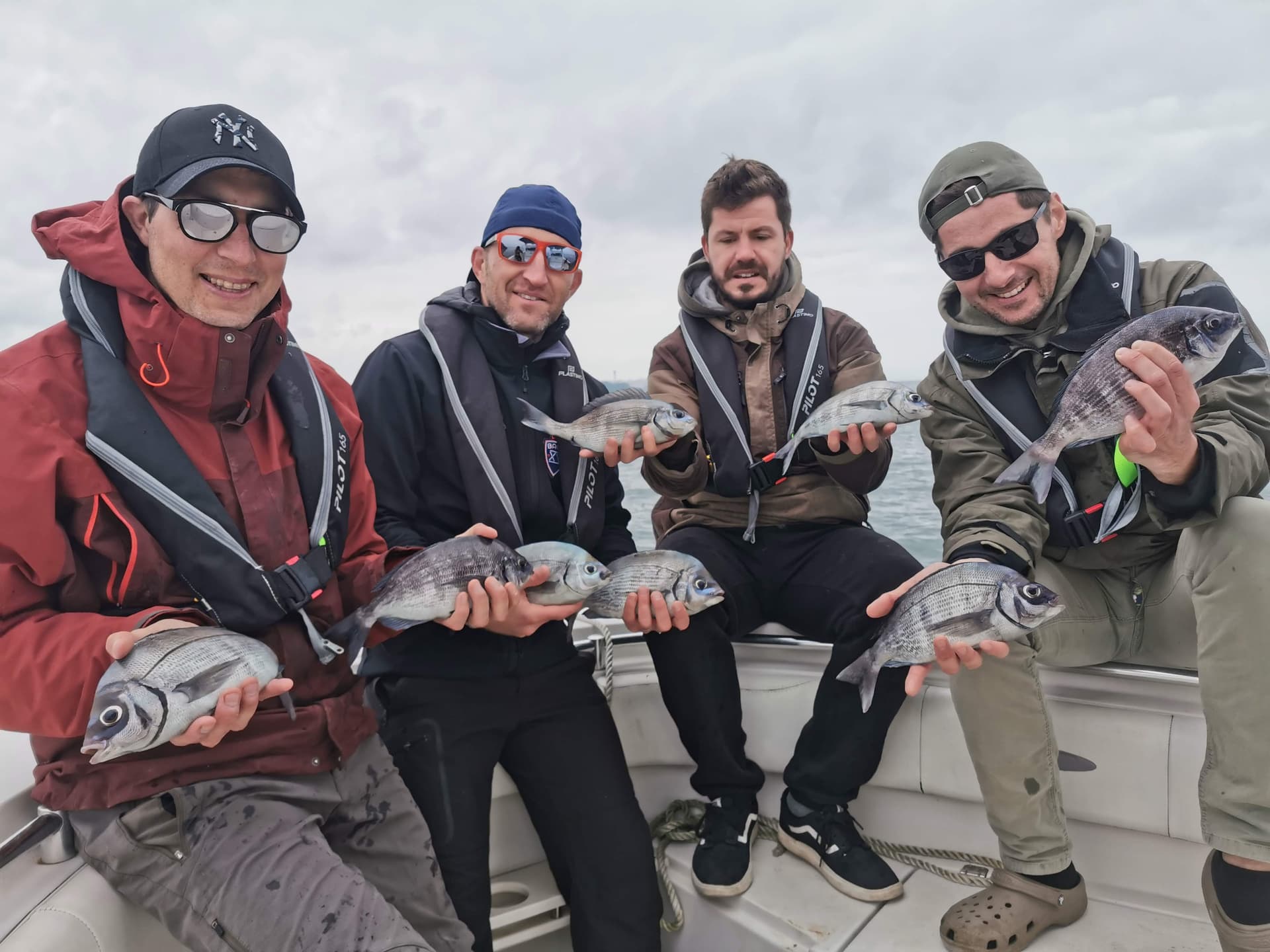 Pêche multi-espèces en mer sur la Côte Basque